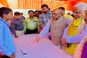 बाल मेले में चमकी बच्चों की प्रतिभा: ऊर्जा सेवर, एयर प्यूरीफायर और लो-कॉस्ट बैटरी चार्जर मॉडल ने खींचा ध्यान