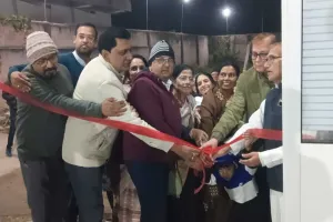 Koderma News: जैन विद्यालय के कैंपस में अहिंसा इंडोर स्पोर्टस एकेडमी का हुआ शुभारंभ