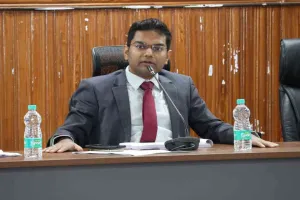 उपायुक्त ने किया दुमका लैम्प्स का निरीक्षण, धान खरीद को लेकर दिए कड़े निर्देश