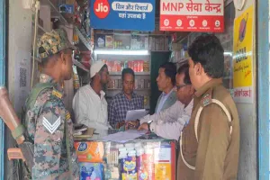 स्वास्थ्य विभाग की बड़ी कार्रवाई: मरकच्चो में बिना लाइसेंस वाली दुकानों पर शिकंजा