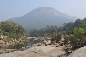 Chaibasa News : स्वर्ग जैसा खूबसूरत है पोटका का पहाड़ भांगा, विकास के अभाव में हो रही अनदेखी