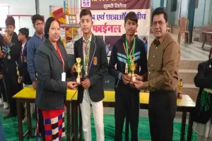 श्री दिगम्बर जैन विद्यालय में बैडमिंटन, कैरम एवं चेस खेल का सिंगल्स व डबल्स फाइनल