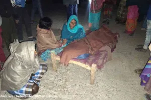 Giridih News :बादीडीह में अनियंत्रित हाइवा की टक्कर से वृद्ध की मौत, आक्रोशित ग्रामीणों ने शव रखकर किया सड़क जाम