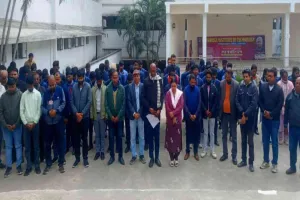 Ranchi News : इंस्टीट्यूट ऑफ टेक्नोलॉजी में छात्र अंकित कुमार की असामयिक मौत पर शोक सभा, कक्षाएं स्थगित