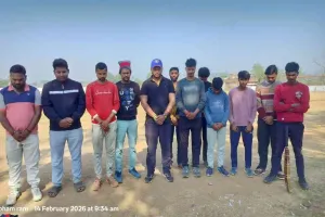 गावां खेल मैदान में पुलवामा शहीदों को खिलाड़ियों ने दी भावपूर्ण श्रद्धांजलि