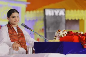 विश्व हिंदू परिषद ने साध्वी कृष्णप्रिया को किया सम्मानित, सनातन संस्कृति की मजबूती पर दिया जोर