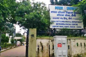 बारिश से बदला मौसम का मिजाज, तापमान में 3 से 4 डिग्री की गिरावट