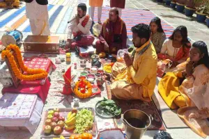 ग्रिजली कॉलेज में  हवन-पूजन और भजन कीर्तन के साथ स्थापना दिवस समारोह संपन्न