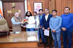 जेपीएससी उम्र सीमा विवाद: राज्यपाल से मिले छात्र नेता सत्यनारायण शुक्ला, Cut-off तिथि बदलने की मांग