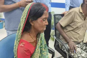 गोमिया में बैंक से निकली महिला से 1.10 लाख की छिनतई, बदमाश फरार