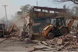 Jamshedpur News : शांतिपूर्ण ढंग से संपन्न हुआ अतिक्रमण हटाओ अभियान