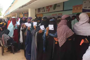 सिमडेगा में लोकतंत्र के उत्सव को अधिकारियों और मतदाताओं ने बनाया यादगार