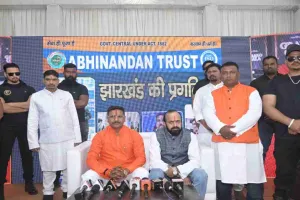 बेटियों की शादी में लाखों रुपये की सामग्री निःशुल्क दे रहा अभिनंदन ट्रस्ट : डॉ. विवेकानंद