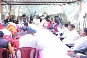 Palamu News : नगर निगम चुनाव 2026 को लेकर व्यय प्रेक्षक ने उम्मीदवारों संग की बैठक