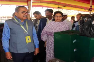 बोकारो में नगर पालिका चुनाव को लेकर मतदान कर्मी रवाना, 201 केंद्रों पर कल होगा मतदान