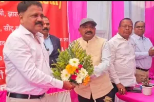 श्रमिक कानूनों के खिलाफ एकजुट हुए कर्मचारी-मजदूर, मंत्री सुदिव्य कुमार ने दिया नैतिक समर्थन