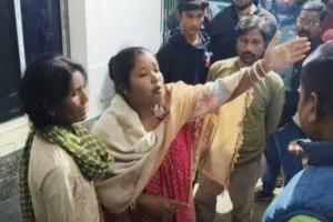 Chaibasa News : चक्रधरपुर में युवक की गला काटकर हत्या, उधारी विवाद बना मौत की वजह