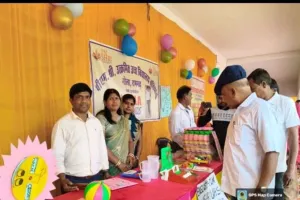 Ramgarh News : पीएम श्री उत्क्रमित उच्च विद्यालय बरियातू में एफएलएन मेले का भव्य आयोजन