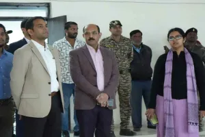 पलामू में चुनावी व्यवस्थाओं की समीक्षा, पोलिंग पार्टियों की तैयारी अंतिम चरण में