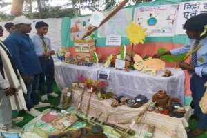 भोगनाडीह में आदिवासी सांस्कृतिक केंद्र का भव्य आयोजन, बच्चों ने दिया पर्यावरण संरक्षण का संदेश