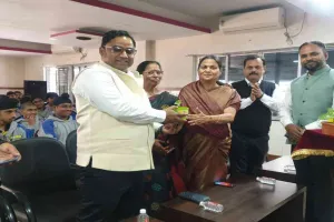 Koderma News : मॉडर्न पब्लिक स्कूल में विधिक जागरूकता कार्यक्रम का आयोजन