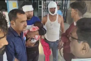 कोडरमा में दर्दनाक हादसा: एंबुलेंस दुर्घटना में मासूम की मौत