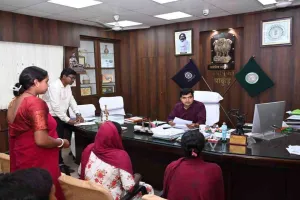 Pakur News: समाहरणालय परिसर में जनता दरबार आयोजित 