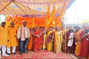 भक्ति के रंग में डूबा चंदौरी, मां मथुरासिनी के जयकारों से गूंजा पूरा इलाका