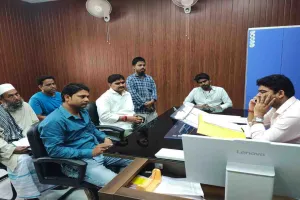 Sahebganj News: नाला जाम के कारण बढ़ा मच्छरों का प्रकोप, सरकार ने कार्यपालक अभियंता को सौंपा ज्ञापन