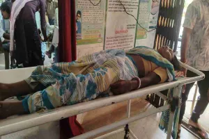 Khunti Accident: बच्चों को बचाने के प्रयास में पलटा ऑटो, 12 यात्री घायल