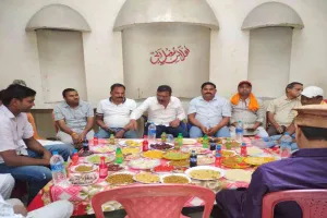 Hazaribagh News: विधायक रोशन लाल चौधरी ईद कार्यक्रम में हुए शामिल