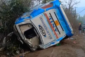 ओडिशा बस हादसा: नयागढ़ में भीषण दुर्घटना, 5 की मौत, 40 घायल