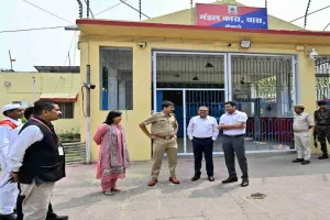 Bokaro News: मंडल कारा चास में जिला प्रशासन की बड़ी छापेमारी