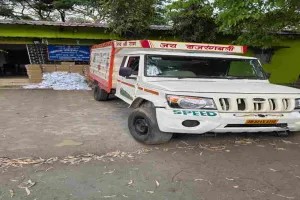 Hazaribagh News: प्रशासन का शराब माफियाओं पर सर्जिकल स्ट्राइक: भारी मात्रा में अवैध विदेशी शराब जब्त