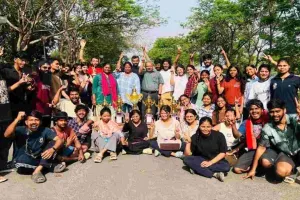 Hazaribagh News: चेन्नई में आयोजित राष्ट्रीय युवा महोत्सव में विभावि के प्रतिभागियों का शानदार प्रदर्शन