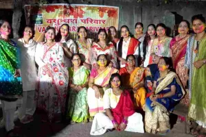 फागुनी बयार में सराबोर हुई वसुंधरा गली, महिलाओं ने मनाया भव्य होली महोत्सव