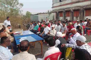 Hazaribagh News: मुफस्सिल थाना परिसर में ईद और रामनवमी को लेकर शांति समिति की बैठक