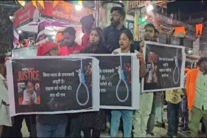 Hazaribagh News: त्योहार के बीच पसरा मातम: 12 साल की बच्ची की हत्या, क्या प्रशासन दे पाएगा दरिंदों को कड़ी सजा?