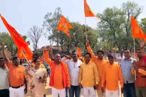 Giridih News: हिंदू नववर्ष में श्रद्धालुओं की उमड़ी भीड़, प्रशासन का मिला सहयोग 