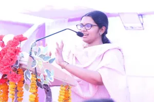 Palamu News: जिला पुस्तकालय में दो दिवसीय पुस्तक मेला संपन्न, डीसी समीरा एस के संदेश से युवाओं में उत्साह