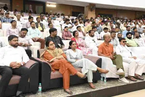 Hazaribagh News: ईद, सरहुल एवं रामनवमी पर्व को लेकर शांति समिति की बैठक आयोजित