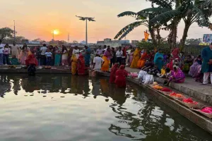 Dumka News: नोनीहाट में चैती छठ का भव्य आयोजन, श्रद्धालुओं की उमड़ी भीड़