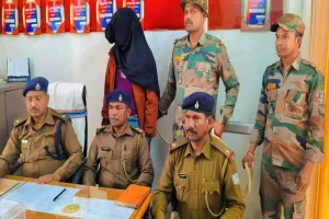 Pakur News: आमडापाड़ा पुलिस की बड़ी कार्रवाई, अवैध देसी कट्टे के साथ शातिर अपराधी गिरफ्तार
