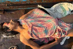 Pakur News: कौन है ये शख्स? सड़क किनारे मिला शव, पुलिस कर रही पहचान