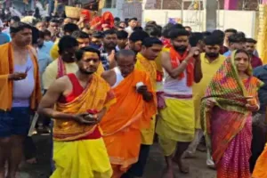 Sahebganj News: बोरियो में चैती दुर्गा पूजा के अवसर पर निकली कलश यात्रा, दिखी सांस्कृतिक एकता की झलक