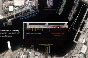 Trump Warns Iran: बंदर अब्बास में धमाके, IRGC ने अमेरिका-ब्रिटेन के जहाजों को दी धमकी