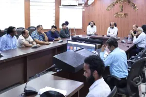 Koderma News: मरीजों को गुणवत्तापूर्ण स्वास्थ्य सेवाएं को लेकर उपायुक्त ने की बैठक