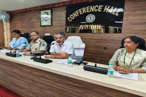 Giridih News: लू से बचाव को लेकर बड़ा फैसला, उपायुक्त रामनिवास यादव ने दिए सख्त निर्देश