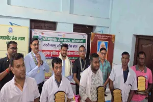 Giridih News: रोटरी क्लब के 'उम्मीद की किरण' शिविर का सफल समापन, 50 दिव्यांगों को मिले कृत्रिम अंग