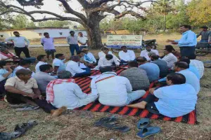 Giridih News: फसल नुकसान पर ग्रामीणों की बैठक, पशु मालिकों को चेतावनी